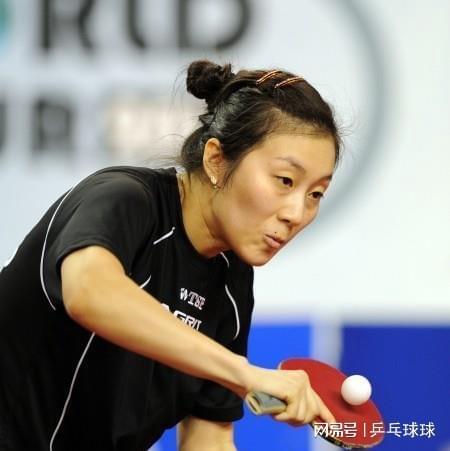 詹姆斯更新社媒：那些黑子们真走上球场，当场就会吓得尿裤子