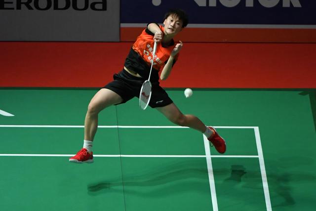 孔帕尼：凯恩和对手的手臂位置几乎一样，这种情况不该判点球