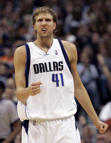 足球巴萨高层称将坚定走年轻化路线