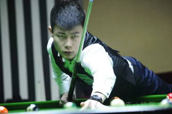 大连英博队迎来队史第100场比赛