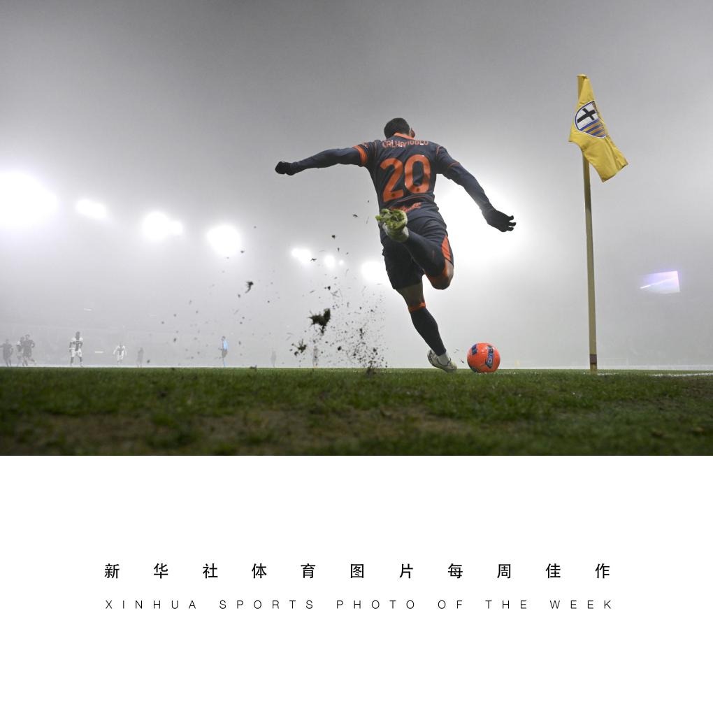 B席48次英超助攻超越阿圭罗，曼城队史仅次于丁丁和D席