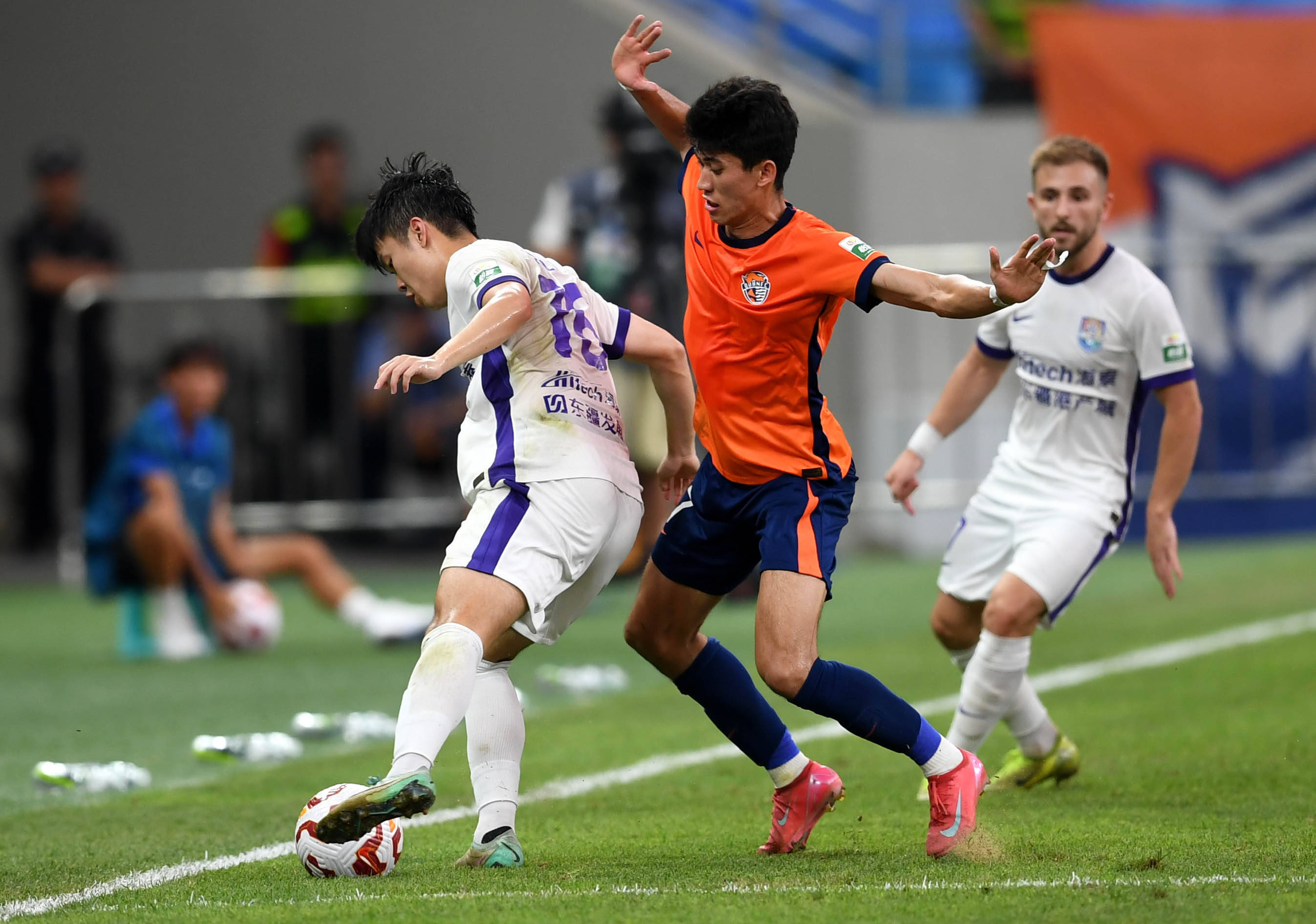 态引发球迷 态引发球迷